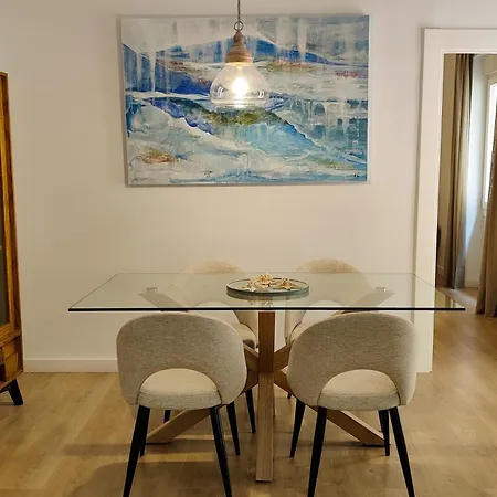 Apartment Living4malaga New Marina Square
